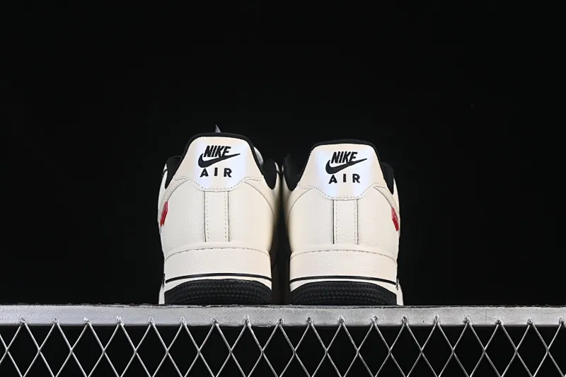 All categories Nk Air Force 1 Air Force series Nk Air Force 1 Low Air Force low top Nike Air Force 1'07 Low Supreme co-branded beige and black edge Air Force 1 low top casual sneakers XX3168-220